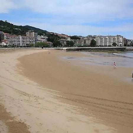 Con Garaje Y Piscina ,cerca Playa * Castro Urdiales