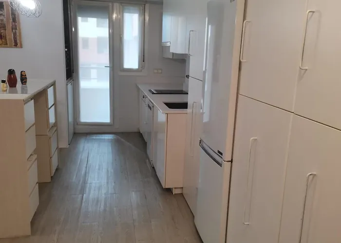 Con Garaje Y Piscina ,cerca Playa Appartamento Castro Urdiales