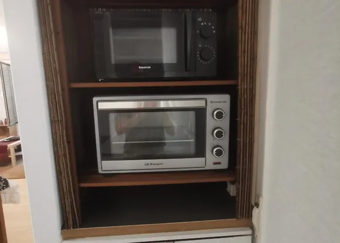 Con Garaje Y Piscina ,cerca Playa