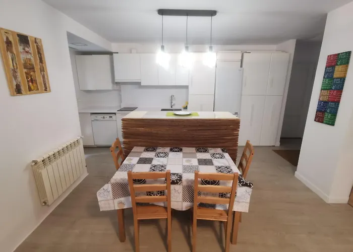 Con Garaje Y Piscina ,cerca Playa Appartamento *